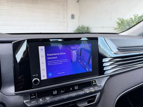 Used 2025 Toyota Camry LE image 20