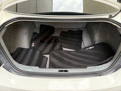 Used 2011 BMW M3 Sedan image 21