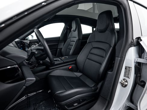 Certified 2025 Porsche Taycan 4S image 5