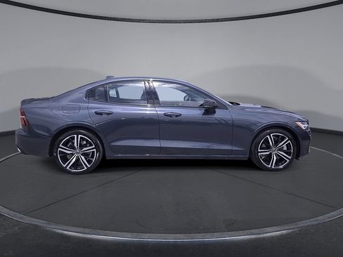Used 2022 Volvo S60 T8 R-Design AWD/4WD image 12