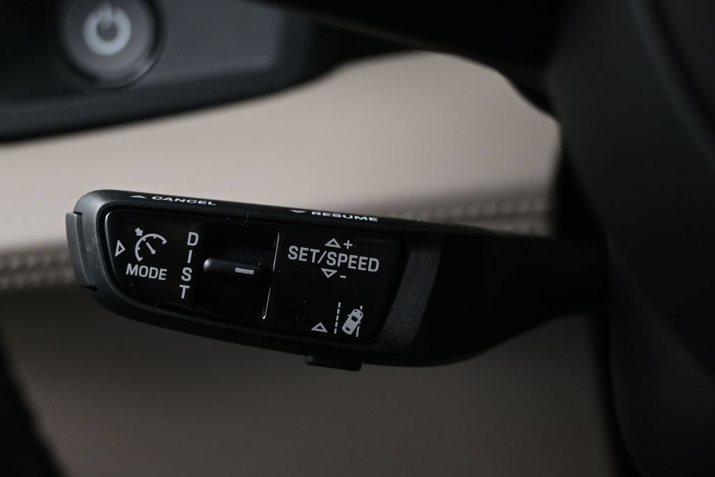 Certified 2026 Porsche Cayenne Electric AWD/4WD image 30