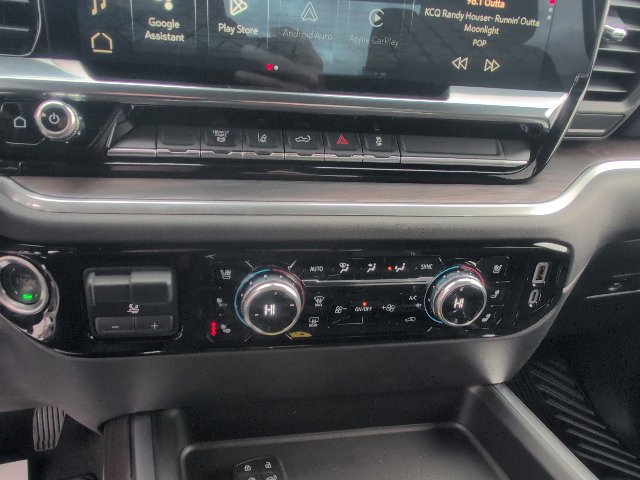 Used 2024 GMC Sierra 2500 SLT w/ SLT Convenience Package AWD/4WD image 42