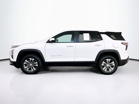 Used 2025 Chevrolet Equinox LT image 4