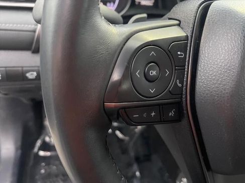 Used 2024 Toyota Camry SE image 8