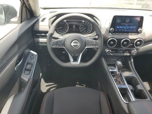 New 2025 Nissan Sentra SR w/ Midnight Edition image 13