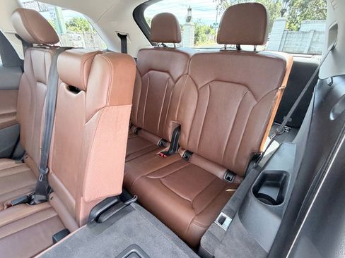 Used 2017 Audi Q7 3.0T Prestige AWD/4WD image 10