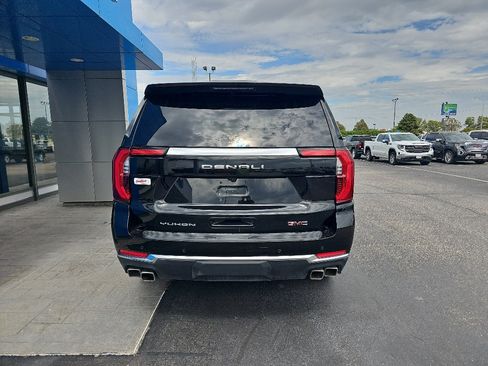 Used 2025 GMC Yukon Denali AWD/4WD image 4