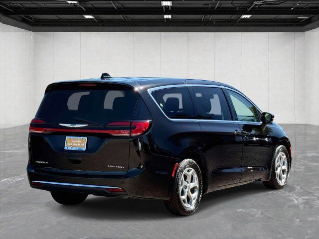 Certified 2024 Chrysler Pacifica Limited FWD image 5