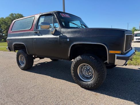 Used 1987 GMC Jimmy 4WD image 1