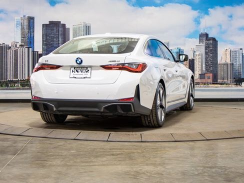 Used 2025 BMW i4 xDrive40i w/ Premium Package image 8