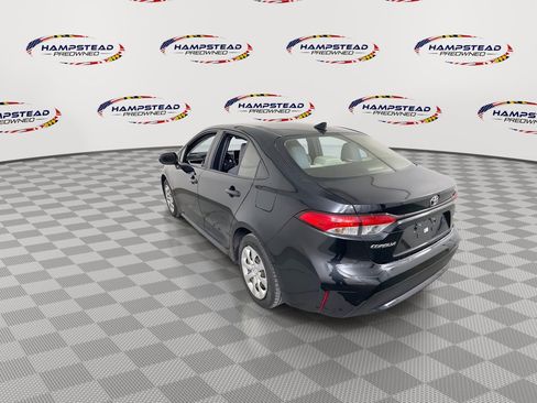 Used 2020 Toyota Corolla LE image 6
