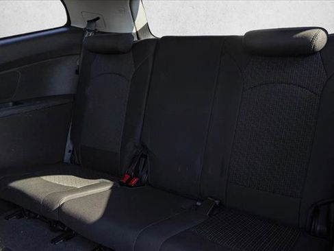 Used 2012 Chevrolet Traverse LT image 24