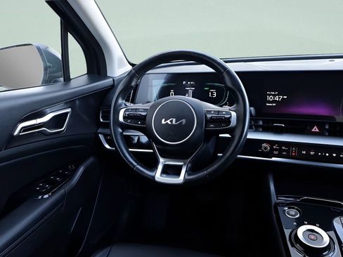 Used 2023 Kia Sportage EX image 31