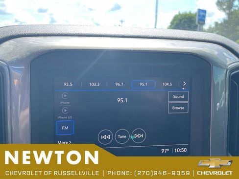 Used 2023 Chevrolet Silverado 1500 Custom AWD/4WD image 6