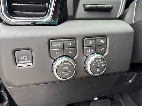New 2026 GMC Sierra 2500 Denali Ultimate w/ LPO, Black Badging Package AWD/4WD image 24