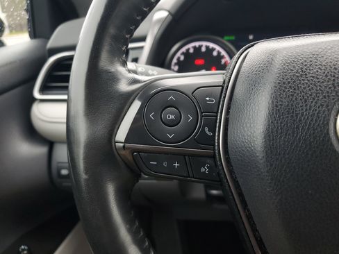 Used 2024 Toyota Camry SE image 20