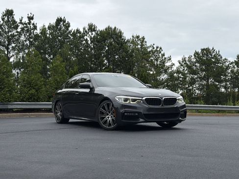 Used 2017 BMW 540i RWD image 2