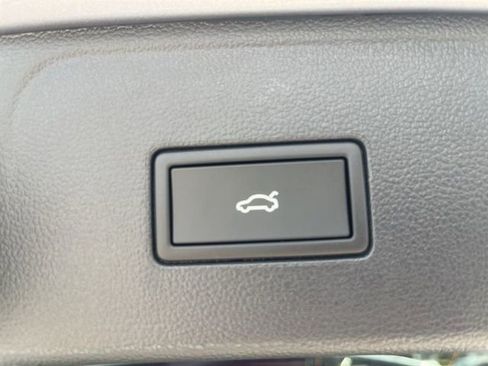 New 2026 Volkswagen Atlas SEL Premium R-Line image 32