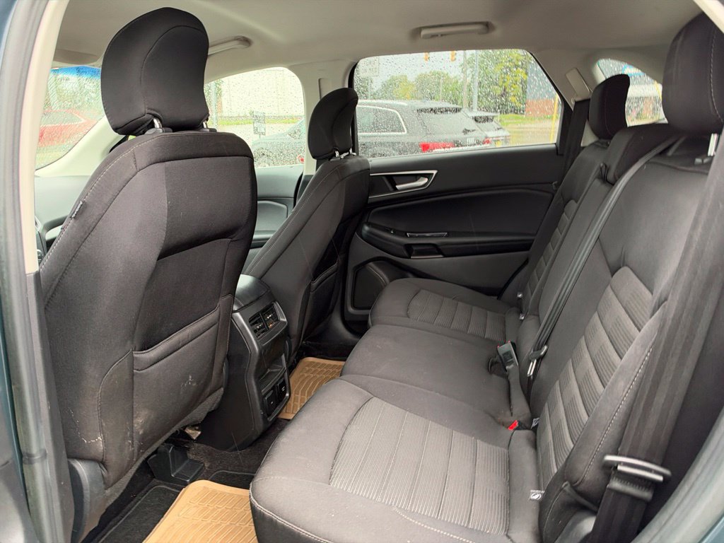 Used 2016 Ford Edge SEL w/ Equipment Group 201A FWD image 16