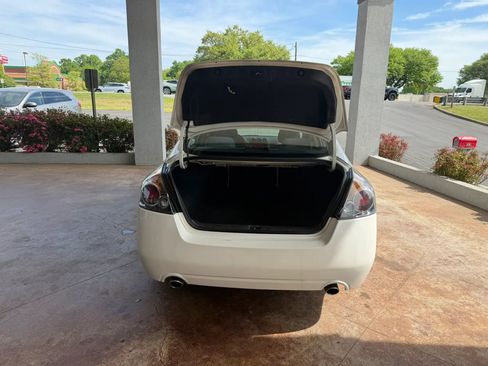 Used 2010 Nissan Altima 2.5 S FWD image 21
