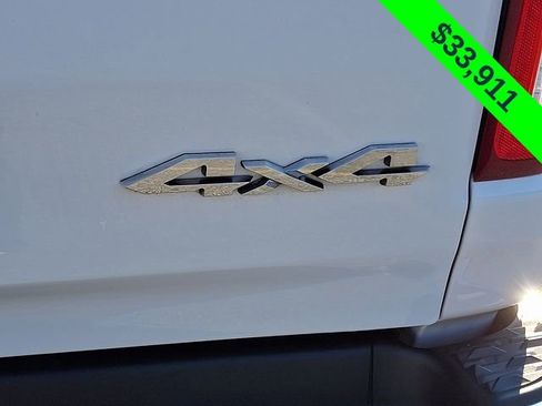 Used 2021 RAM 1500 Big Horn image 32