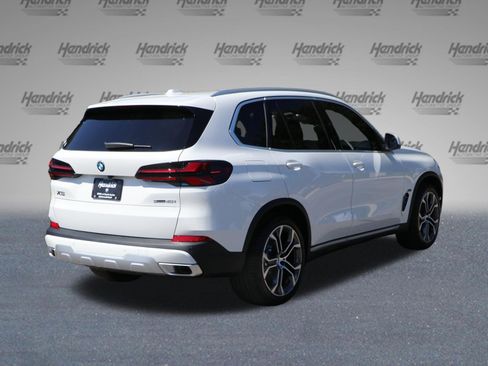 Used 2026 BMW X5 sDrive40i RWD image 10
