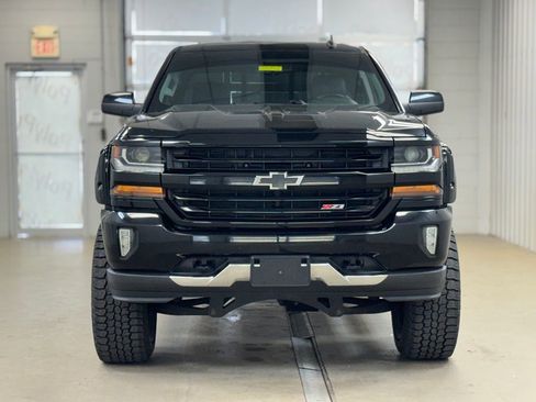 Used 2018 Chevrolet Silverado 1500 LT w/ All Star Edition image 2