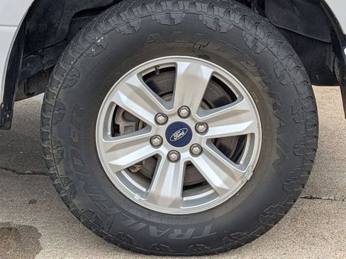 Used 2016 Ford F150 XLT w/ Trailer Tow Package image 14