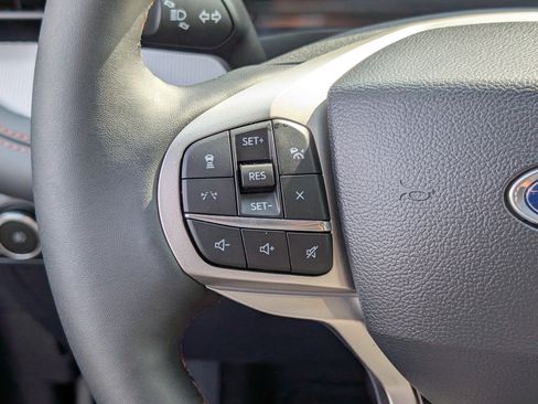 New 2025 Ford Explorer Active w/ Active Comfort Package image 20