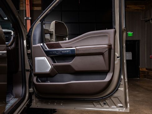 Used 2026 Ford F450 King Ranch w/ Chrome Package image 38