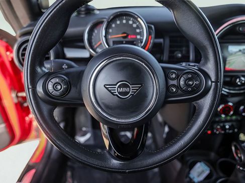 Used 2019 MINI Cooper Convertible w/ Premium Package FWD image 15