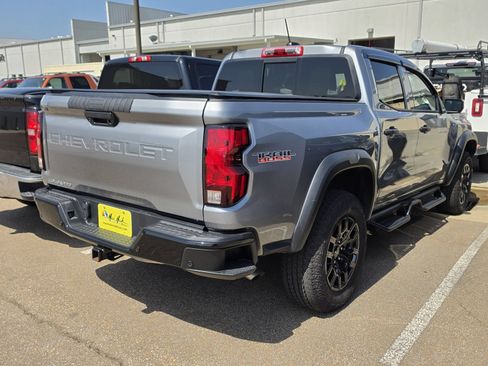 Used 2026 Chevrolet Colorado Trail Boss AWD/4WD image 3