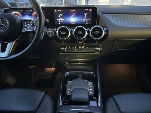 Certified 2021 Mercedes-Benz GLA 250 4MATIC image 13