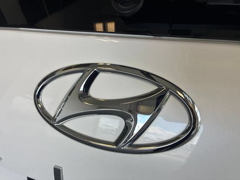Used 2024 Hyundai Palisade Limited AWD/4WD image 8