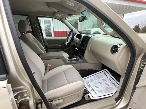 Used 2007 Ford Explorer Sport Trac XLT image 10
