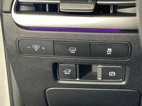 Certified 2025 Hyundai Palisade Limited image 39