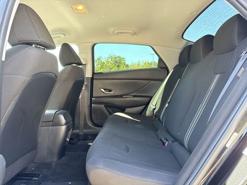 Used 2024 Hyundai Elantra SEL image 14