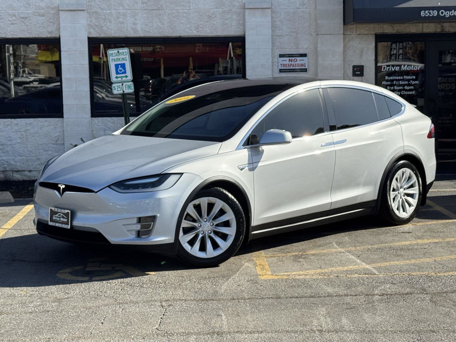 Used 2016 Tesla Model X 90D AWD/4WD image 2