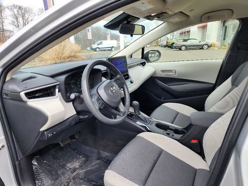 Used 2023 Toyota Corolla LE w/ Carpet Mat Package (TMS) image 20