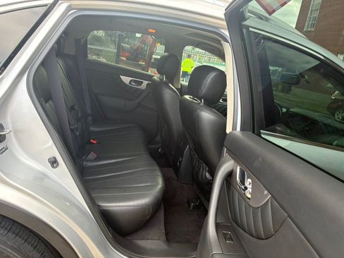 Used 2013 INFINITI FX37 AWD w/ Premium Pkg image 10