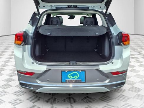 Certified 2021 Buick Encore GX Essence w/ Advanced Technology Package AWD/4WD image 9