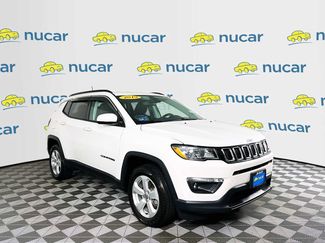 Used 2019 Jeep Compass Latitude w/ Cold Weather Group image 1