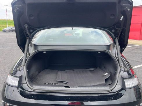 Used 2024 Hyundai Ioniq 6 SE RWD image 12