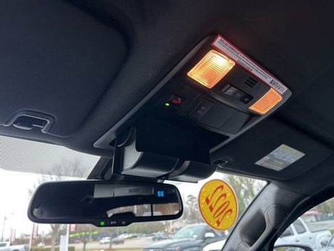 Used 2022 Toyota Tacoma TRD Off-Road w/ Technology Package image 28