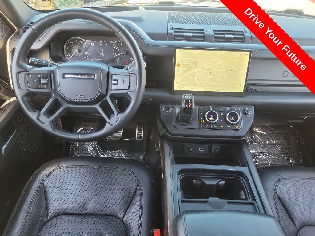 Used 2023 Land Rover Defender 110 X AWD/4WD image 4
