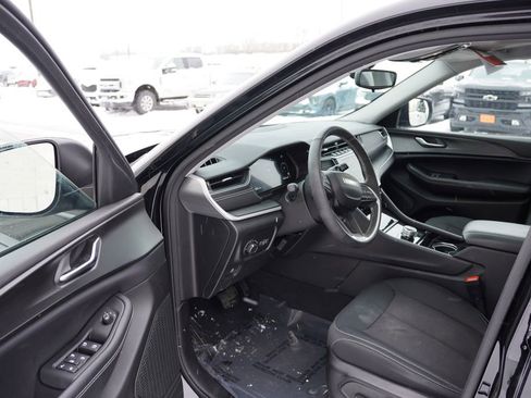 Certified 2023 Jeep Grand Cherokee L Laredo w/ Luxury Tech Group I image 15