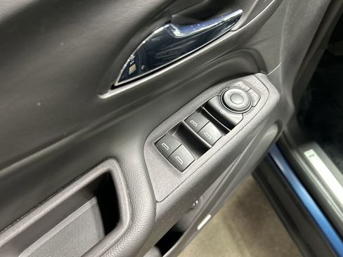 Used 2020 Chevrolet Equinox Premier image 24