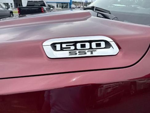 Used 2025 RAM 1500 Big Horn AWD/4WD image 32