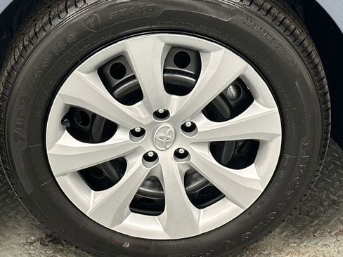Used 2024 Toyota Corolla LE FWD image 17