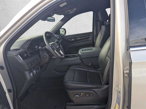Used 2023 GMC Yukon XL Denali w/ Max Trailering Package AWD/4WD image 15